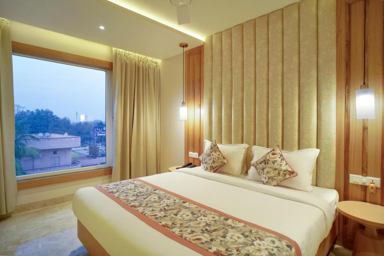 Hotel Four Element Varanasi Eksteriør bilde